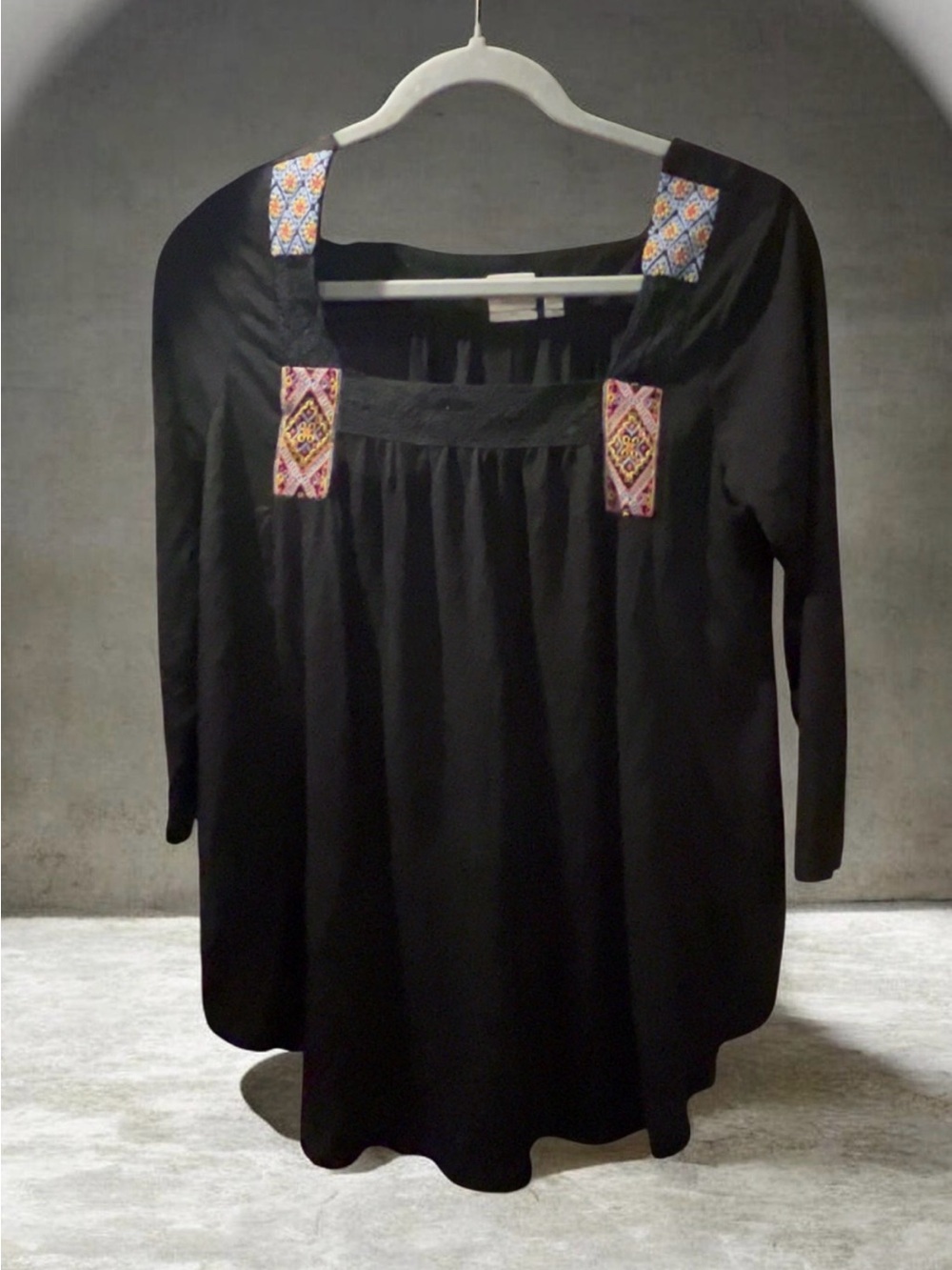 🌸Mudd Boho Black Embroidered Square Neck 3/4 Sleeve Peasant Top Medium NWT - Picture 4 of 9
